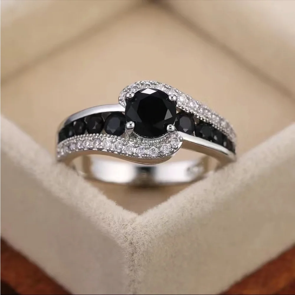 New 925 Silver Dazzling Black Sapphire Delicate Top Quality Ring - Picture 5 of 7